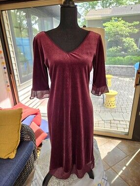 Velvet Bodycon Dress. Cranberry. Barbara Lesser. Size Medium